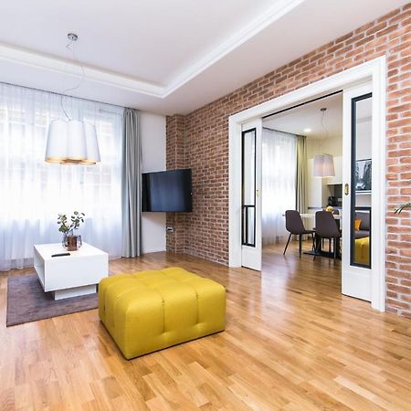 Unique Old Town Apartments At Palace Dlouha 프라하 외부 사진