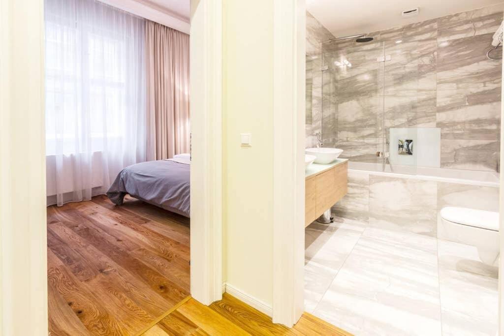 Unique Old Town Apartments At Palace Dlouha 프라하 외부 사진