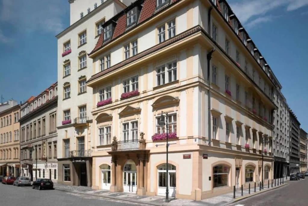 Unique Old Town Apartments At Palace Dlouha 프라하 외부 사진