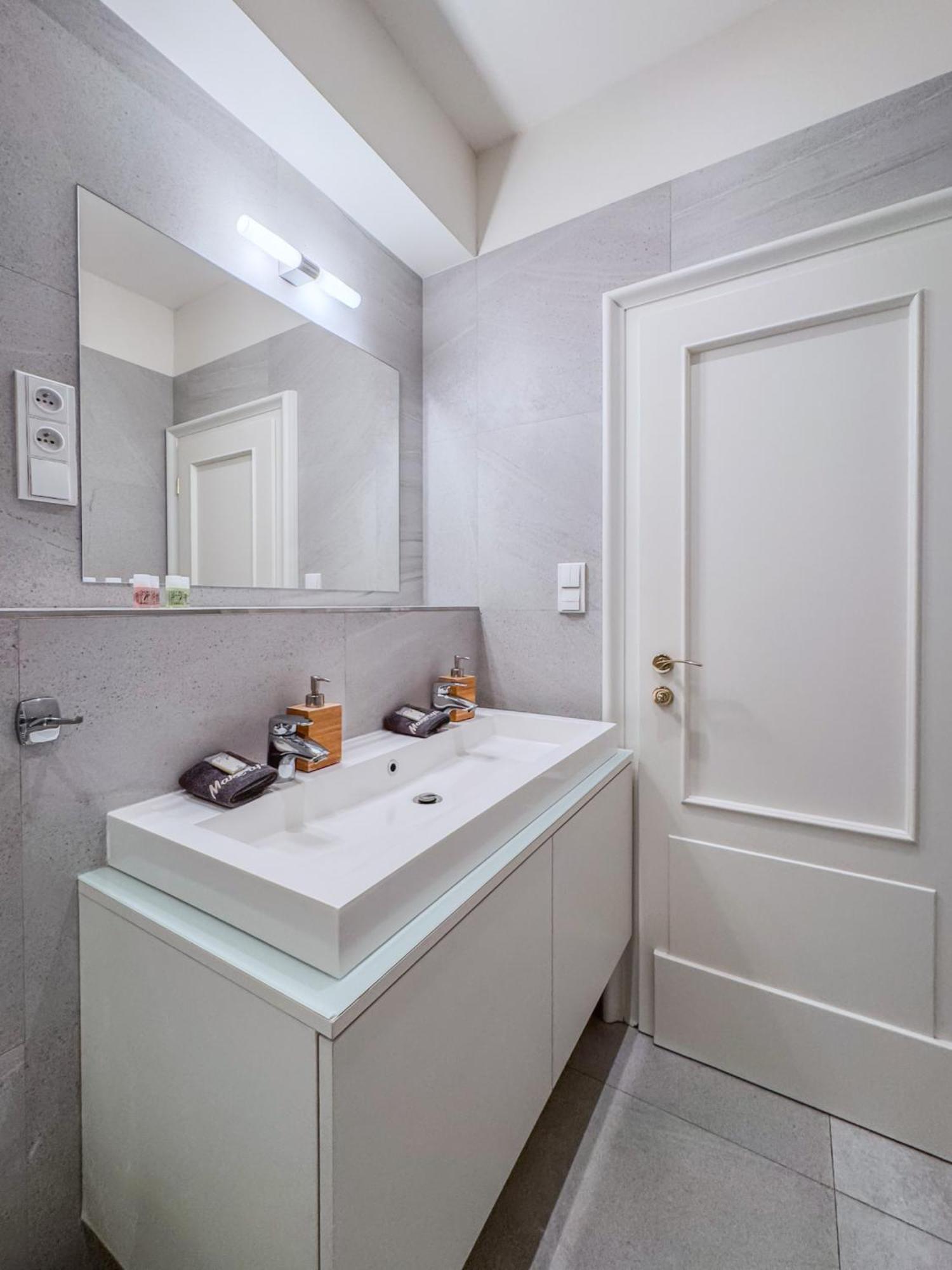 Unique Old Town Apartments At Palace Dlouha 프라하 외부 사진